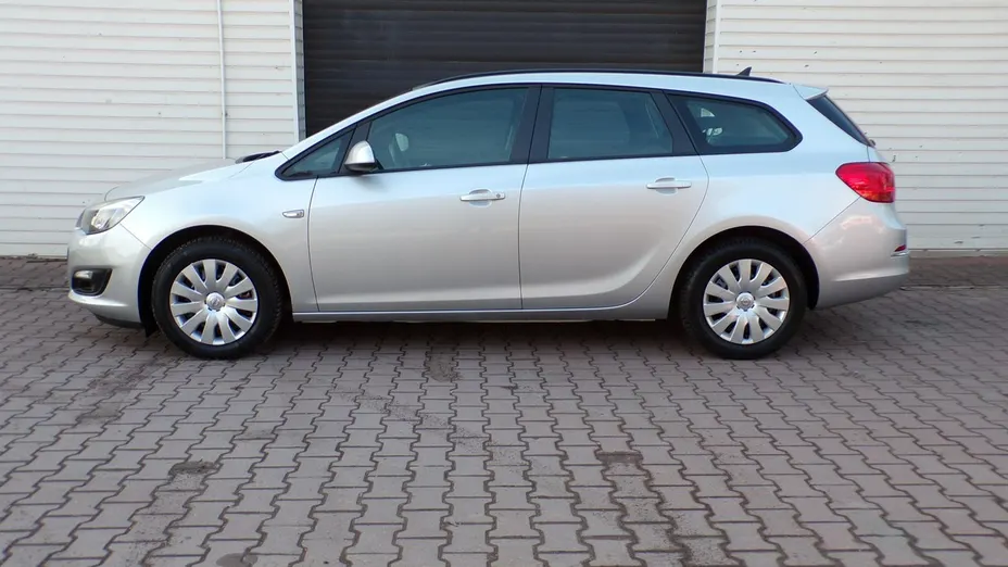 OPEL Astra -