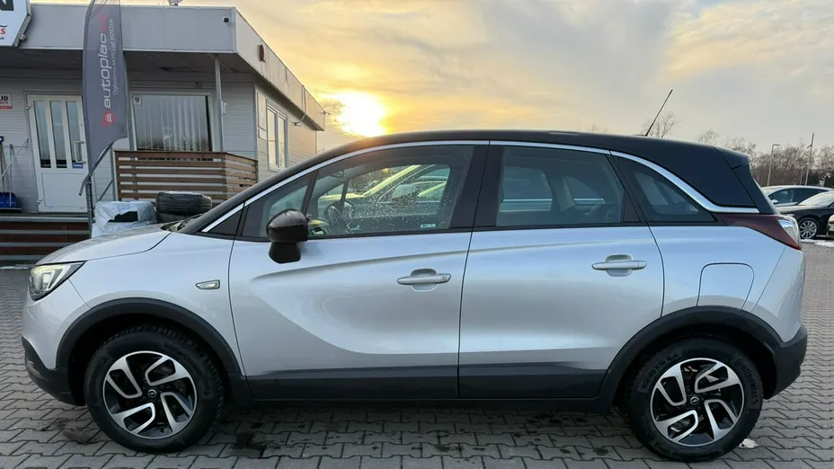 OPEL Crossland X -