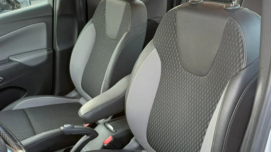 OPEL Crossland X -