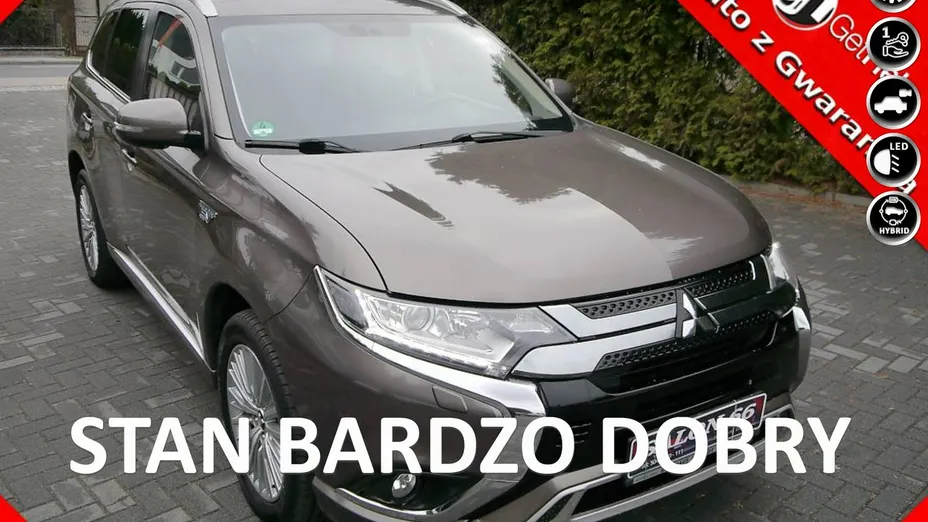 MITSUBISHI Outlander -