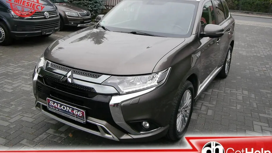 MITSUBISHI Outlander -