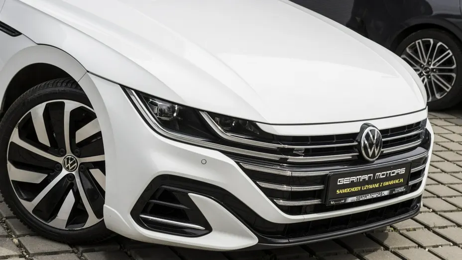 VOLKSWAGEN Arteon -