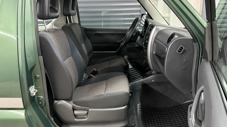 SUZUKI Jimny -