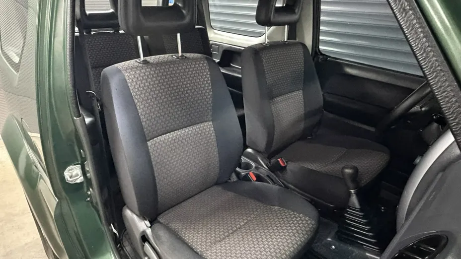 SUZUKI Jimny -