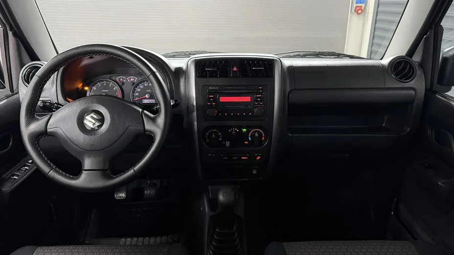 SUZUKI Jimny -