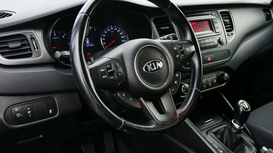 KIA Carens -