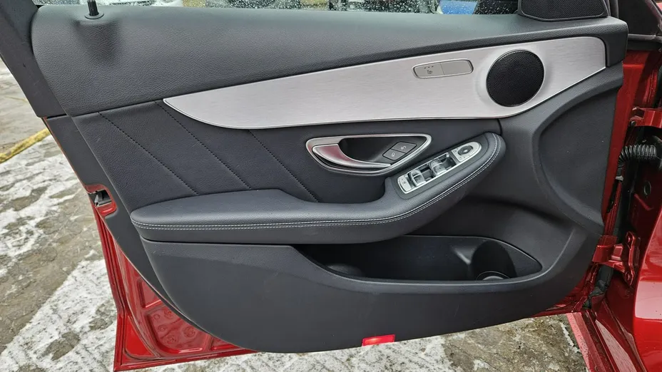 MERCEDES-BENZ C Klasa -