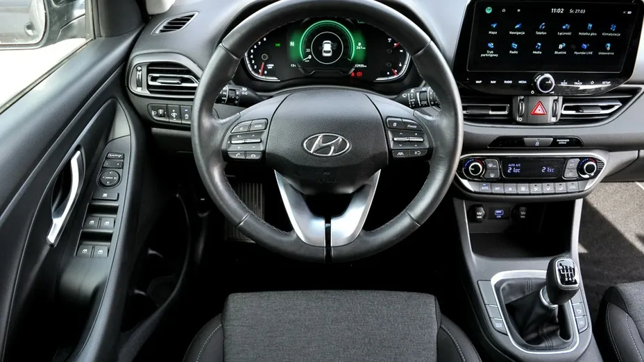 HYUNDAI i30 -