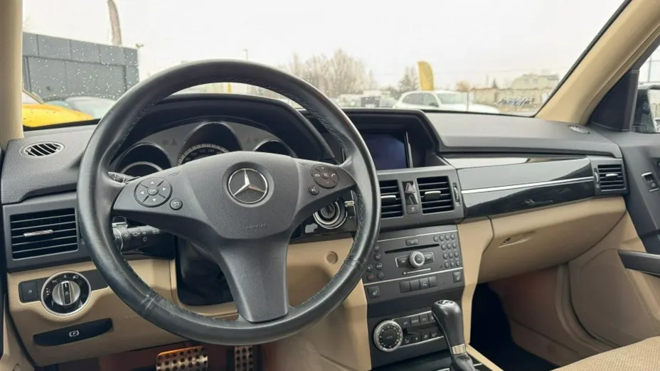 MERCEDES-BENZ GLK -