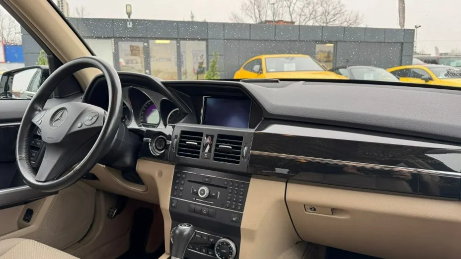 MERCEDES-BENZ GLK -