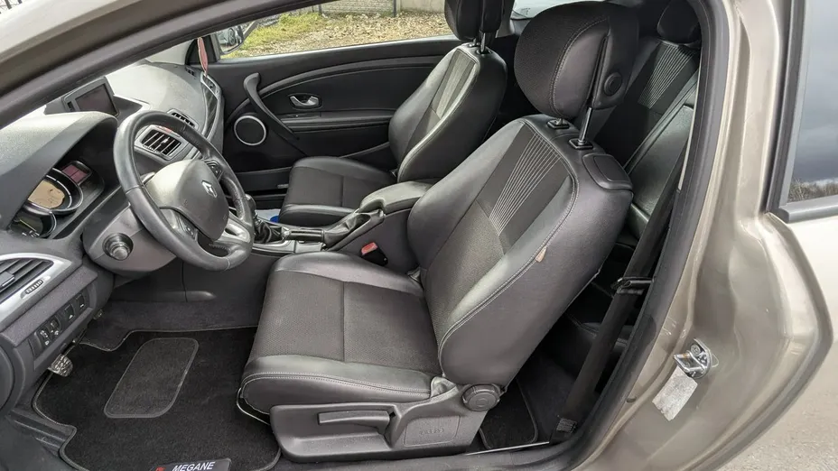 RENAULT Megane -