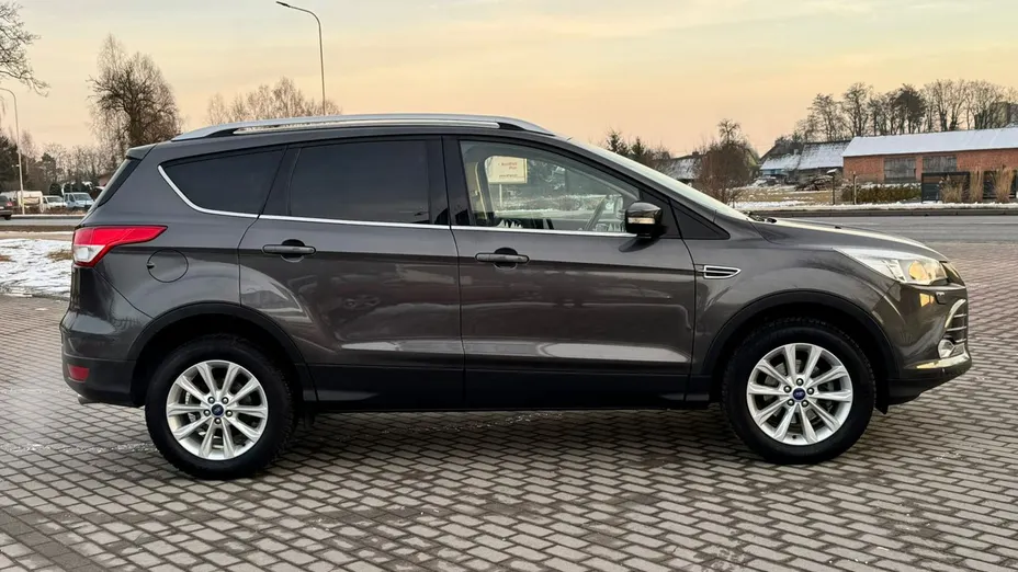 FORD Kuga -