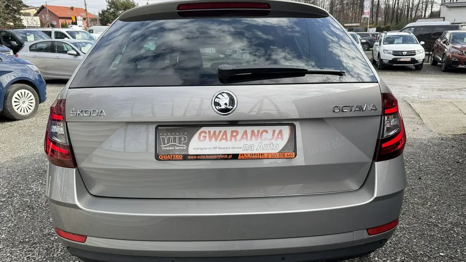 SKODA Octavia -