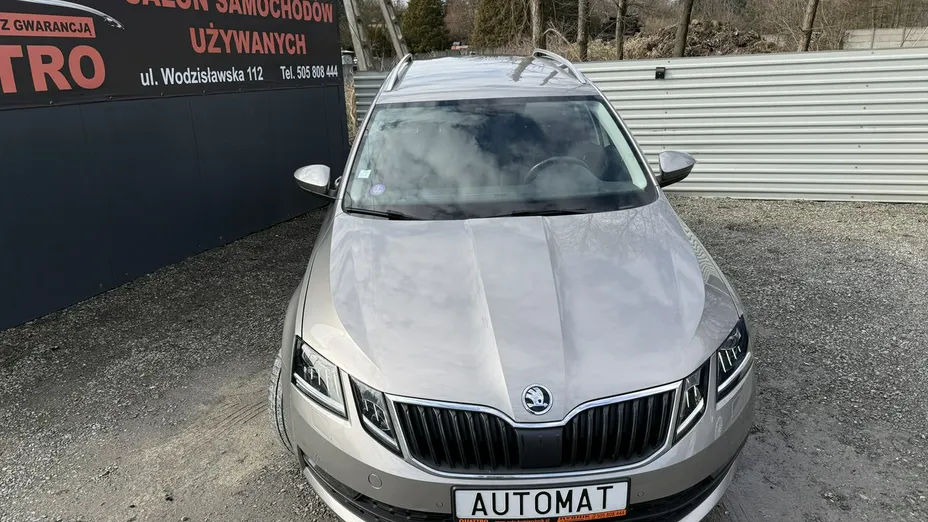 SKODA Octavia -