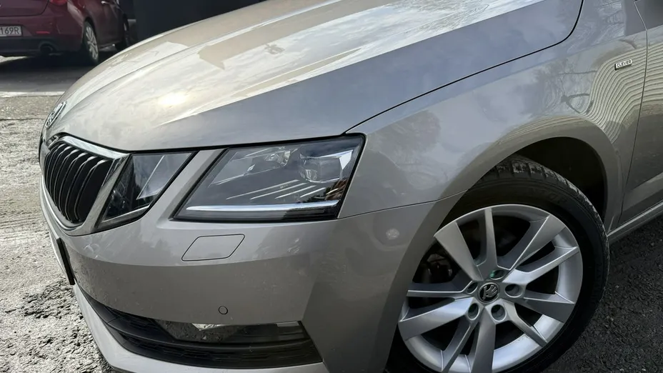 SKODA Octavia -