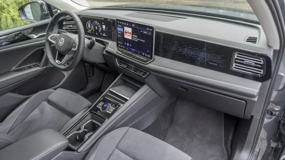 VOLKSWAGEN Tiguan -