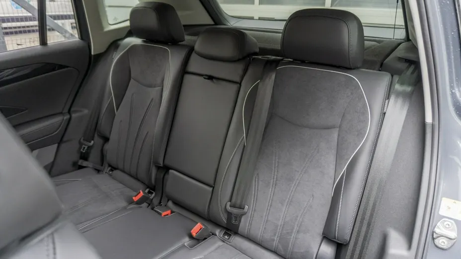 VOLKSWAGEN Tiguan -