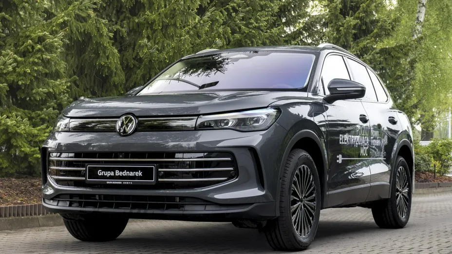 VOLKSWAGEN Tiguan -