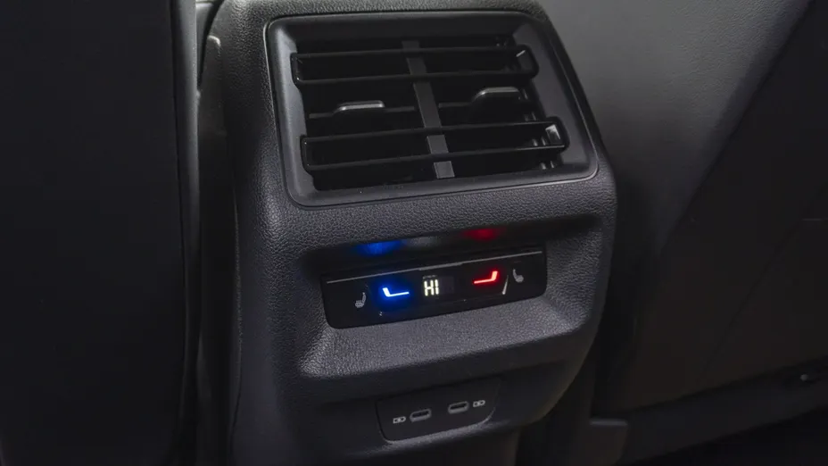 VOLKSWAGEN Tiguan -