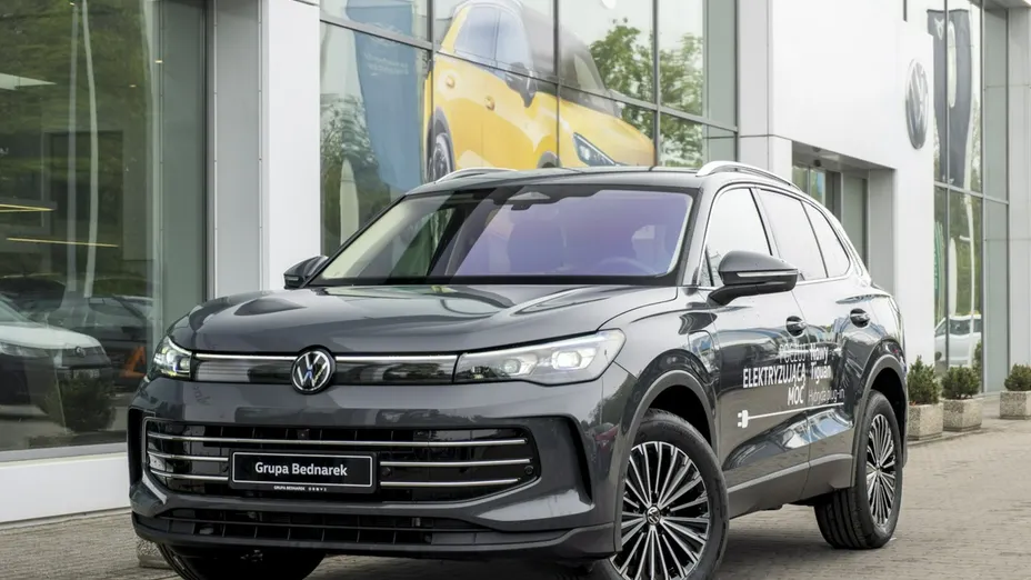 VOLKSWAGEN Tiguan -