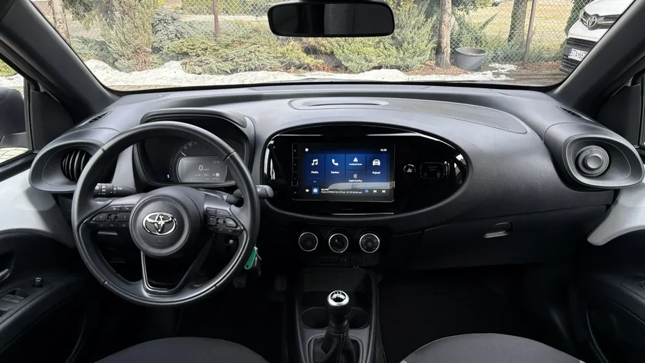 TOYOTA Aygo X -