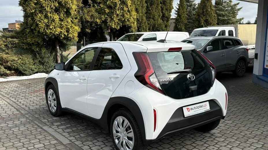 TOYOTA Aygo X -
