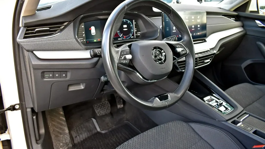 SKODA Octavia -