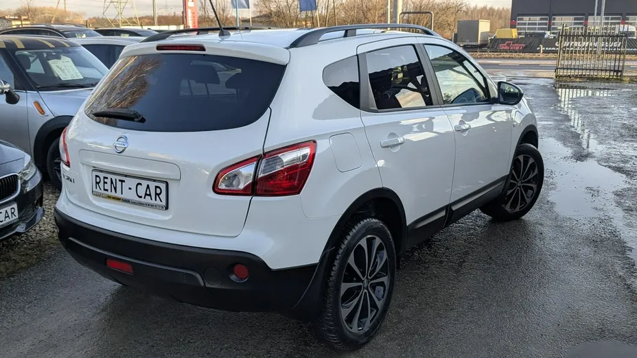 NISSAN Qashqai -