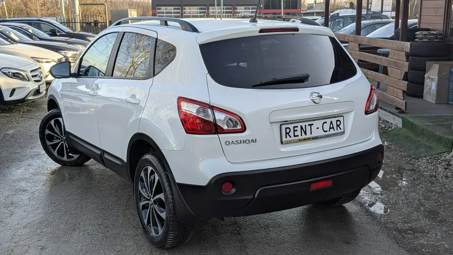NISSAN Qashqai -