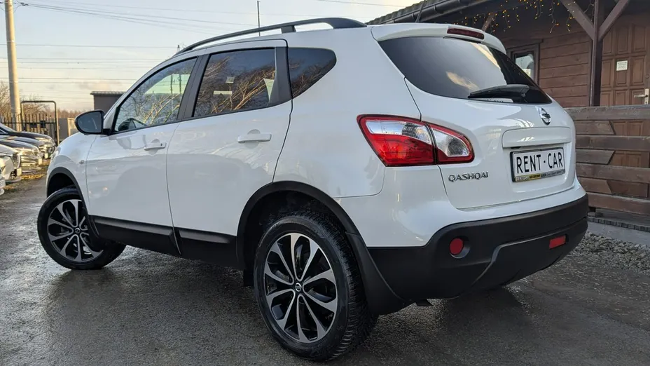 NISSAN Qashqai -