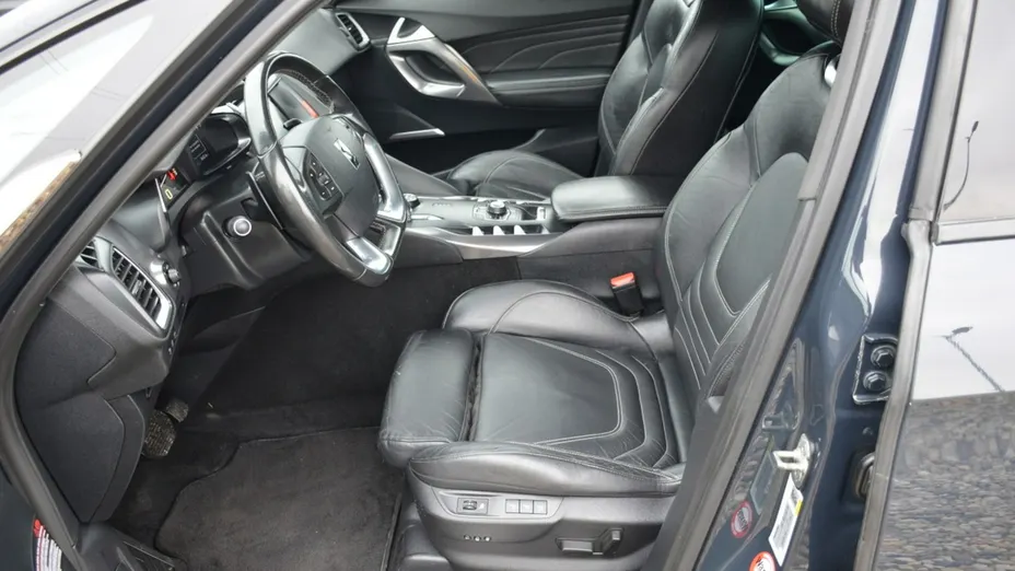 CITROEN DS5 -