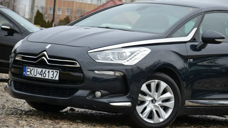 CITROEN DS5 -