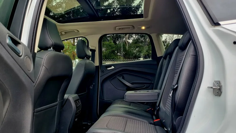 FORD Kuga -