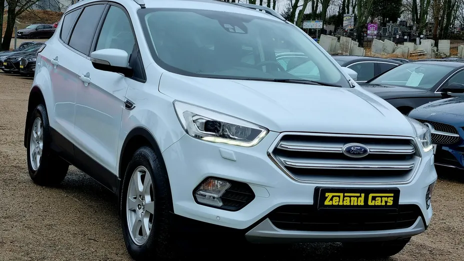 FORD Kuga -