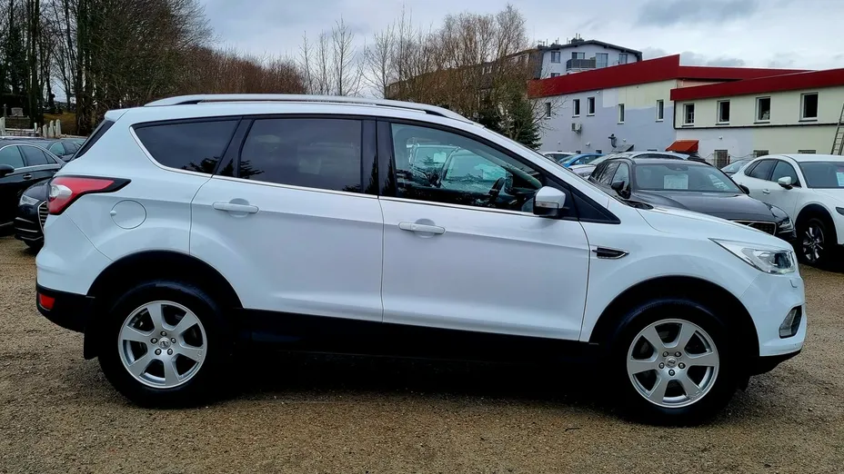 FORD Kuga -