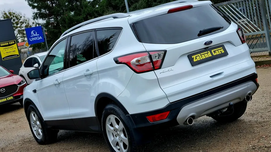 FORD Kuga -