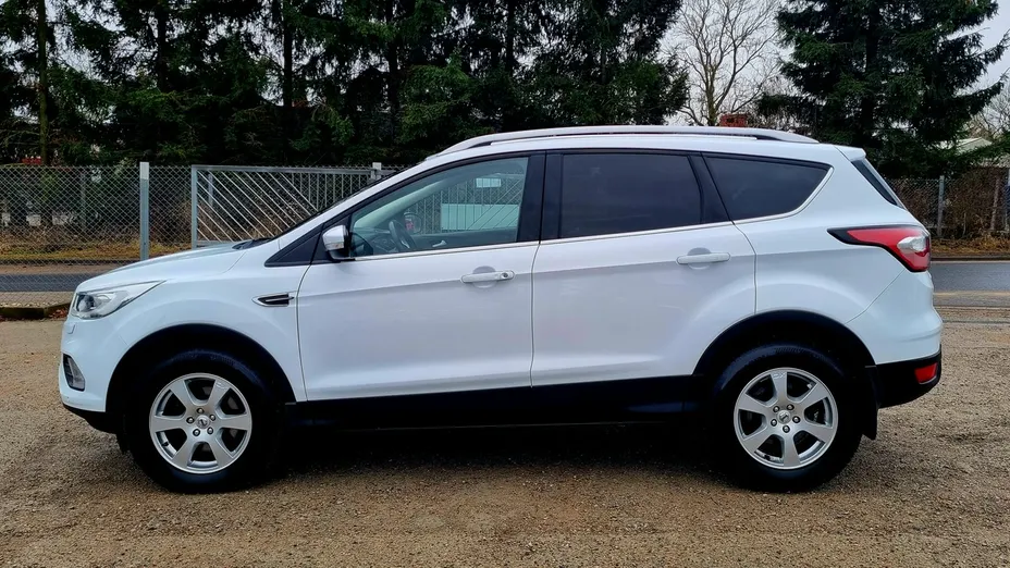 FORD Kuga -