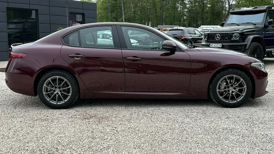 ALFA ROMEO Giulia -