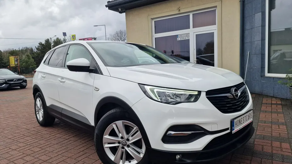 OPEL Grandland X -