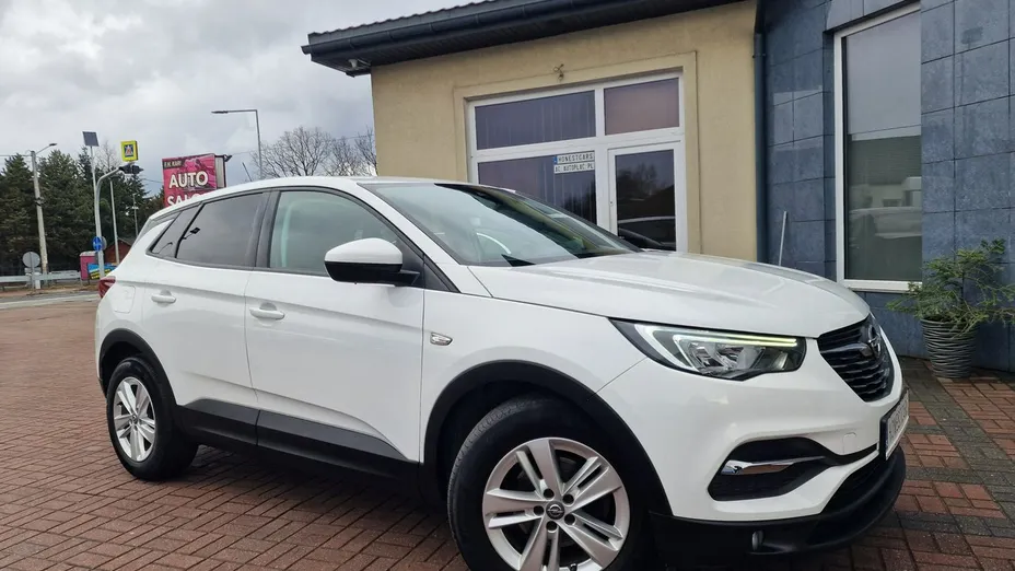 OPEL Grandland X -