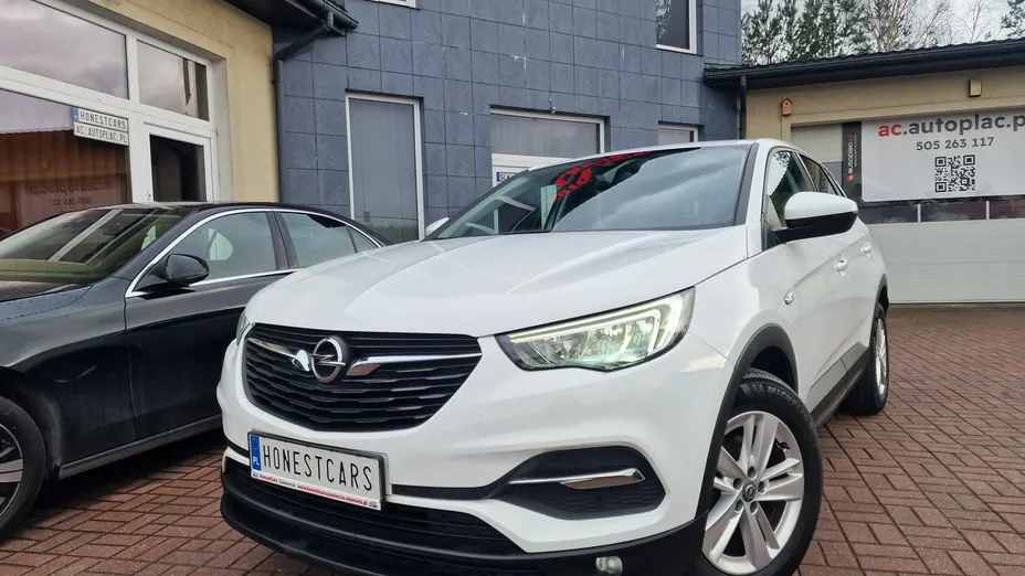 OPEL Grandland X -