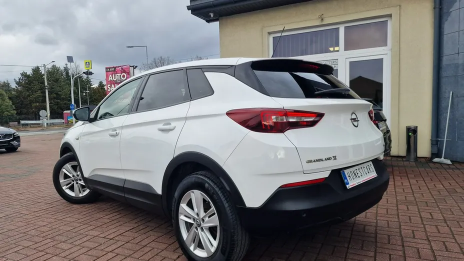 OPEL Grandland X -