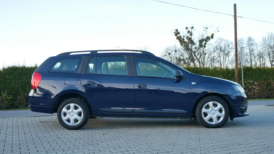 DACIA Logan -