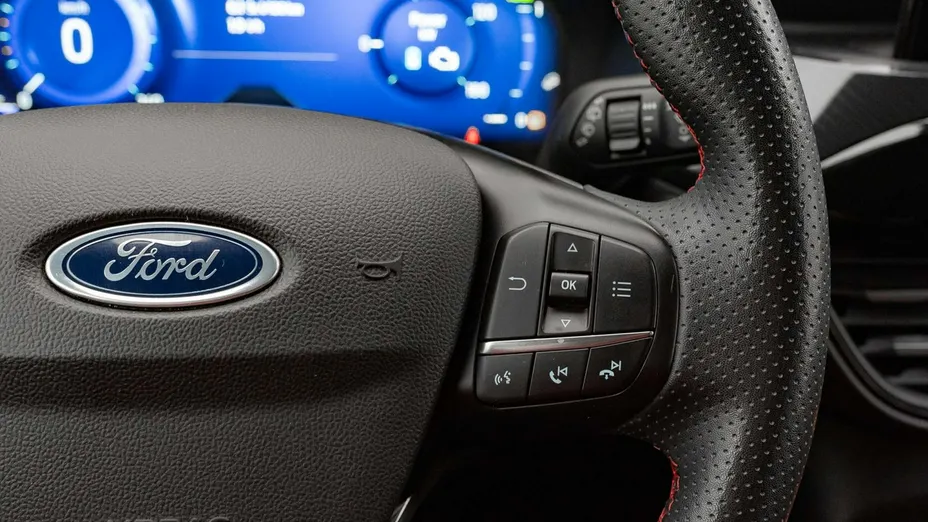 FORD Kuga -