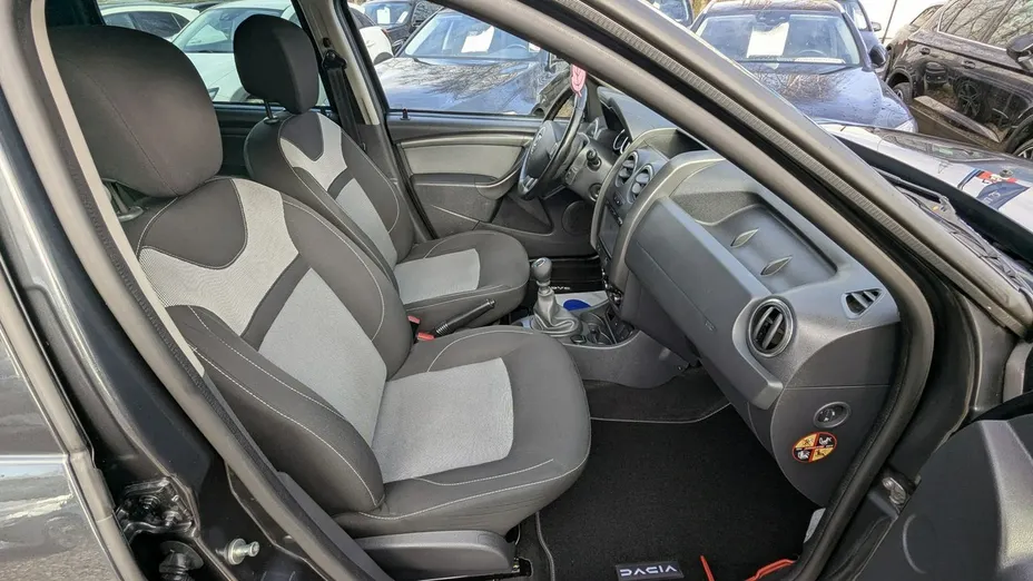 DACIA Duster -