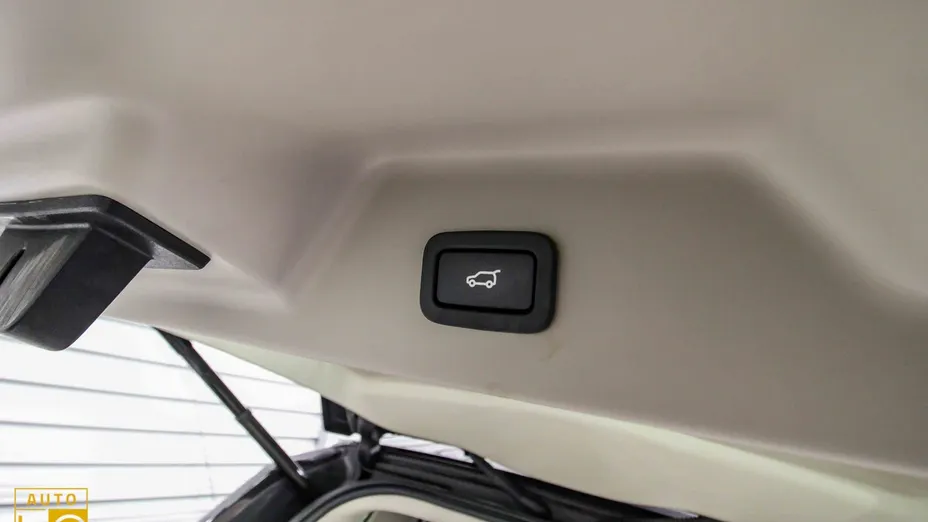 LAND ROVER Range Rover -