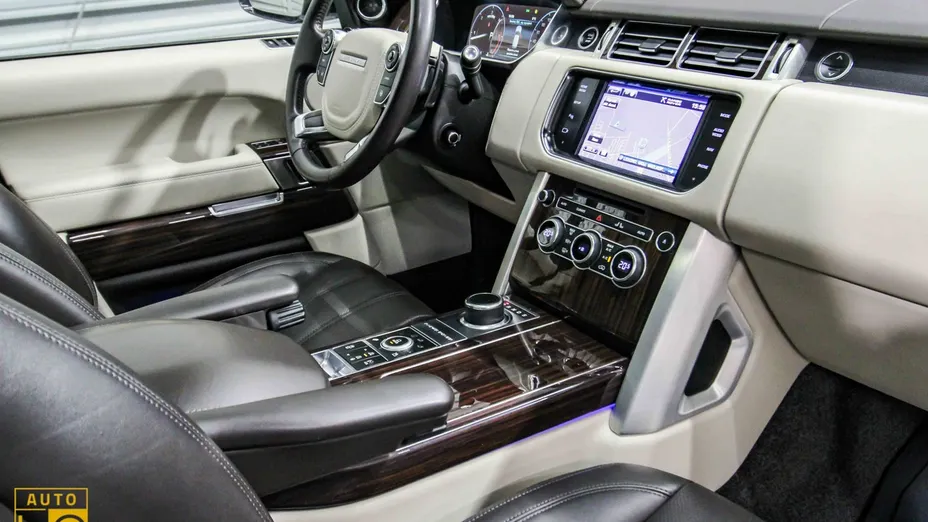 LAND ROVER Range Rover -
