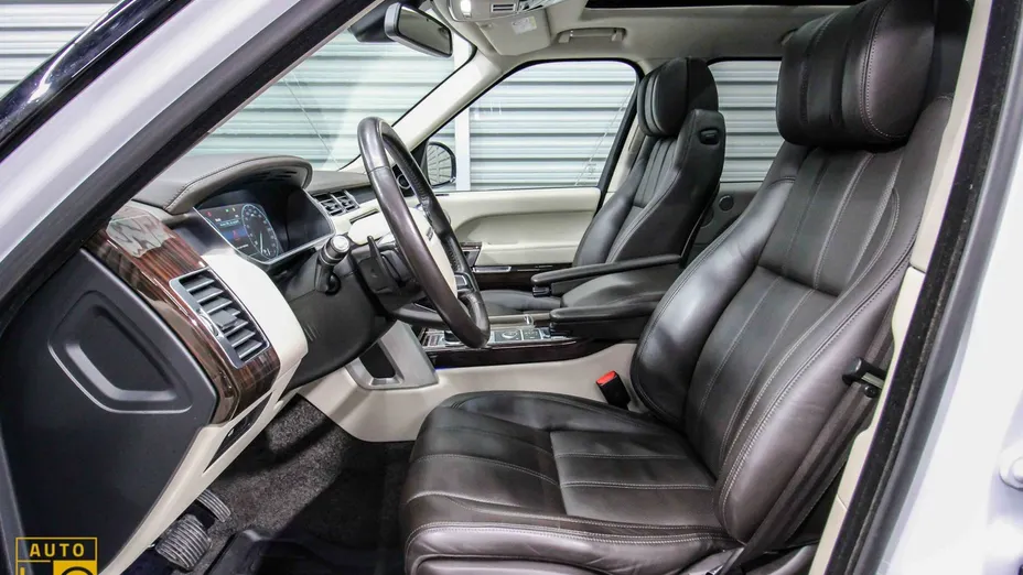 LAND ROVER Range Rover -