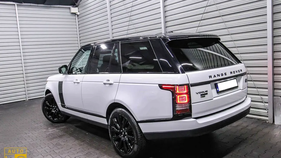 LAND ROVER Range Rover -
