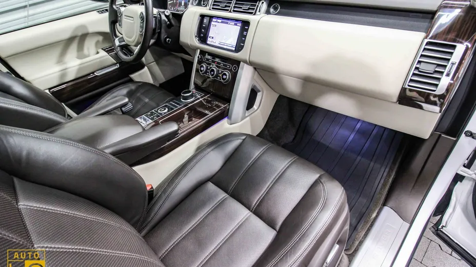LAND ROVER Range Rover -